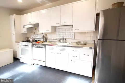 115 6th St SE, Washington, DC 20003 photo 8