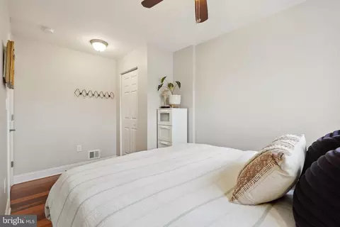 Bedroom - 1917 H St NE, Washington, DC 20002 photo 5 of 6
