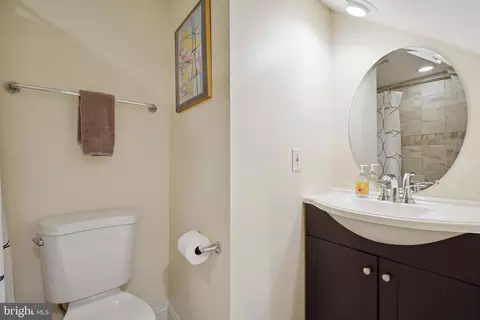 Bath - 1917 H St NE, Washington, DC 20002 photo 4 of 5