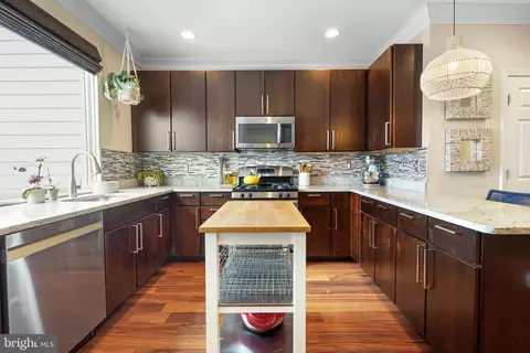 Kitchen - 1917 H St NE, Washington, DC 20002 photo 2 of 5