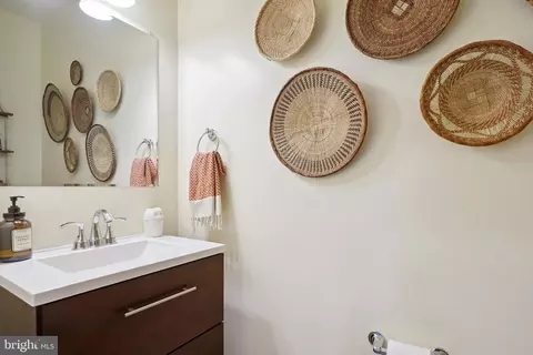 Bath - 1917 H St NE, Washington, DC 20002 photo 1 of 5