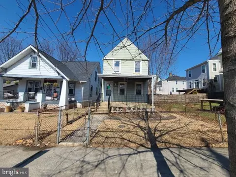 1040 Evarts St NE, Washington, DC 20018