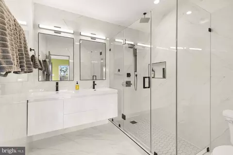 Bath - 47 T St NE, Washington, DC 20002 photo 2 of 4
