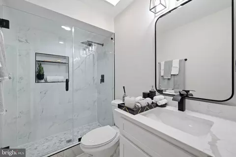 1657 Montello Ave NE #2, Washington, DC 20002 photo 28