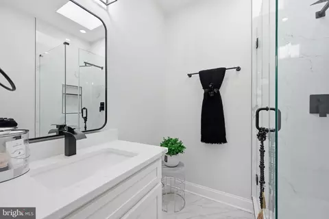 1657 Montello Ave NE #2, Washington, DC 20002 photo 27