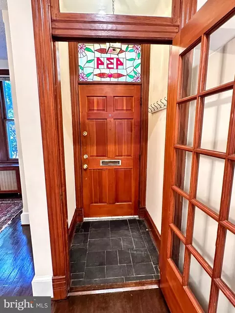 Entry Way - 434 434 12 6th St NE, Washington, DC 20002 photo 1 of 5