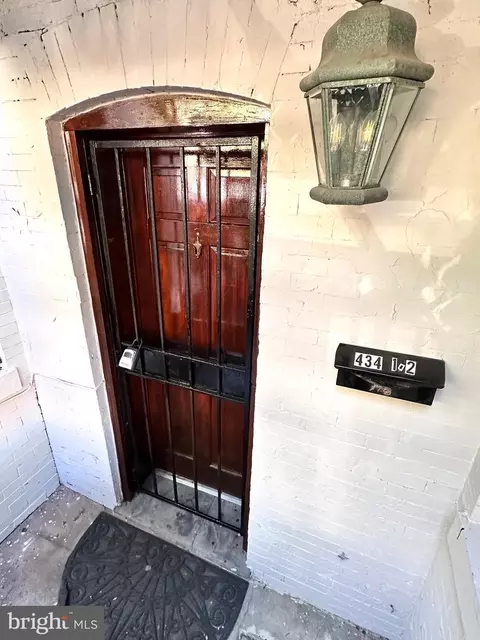 Entry Way - 434 434 12 6th St NE, Washington, DC 20002 photo 5 of 5