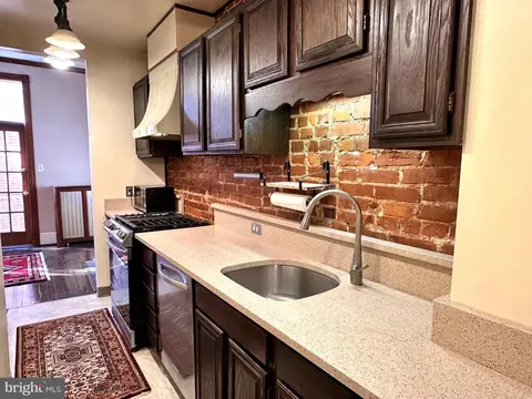 Kitchen - 434 434 12 6th St NE, Washington, DC 20002 photo 1 of 4