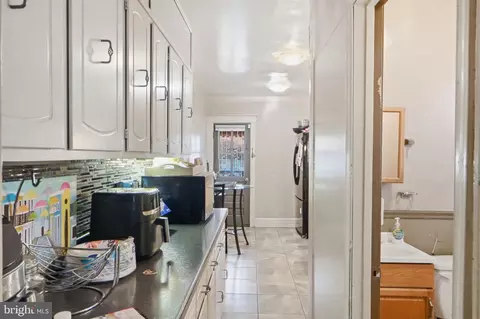 Entry Way - 4100 20th St NE, Washington, DC 20018 photo 4 of 8
