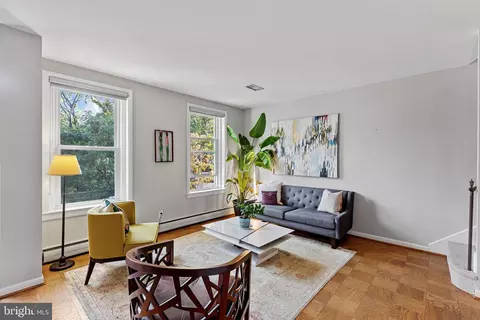 3517 W Place Pl NW, Washington, DC 20007