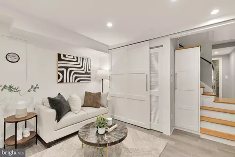 1561 33rd St NW, Washington, DC 20007 photo 18