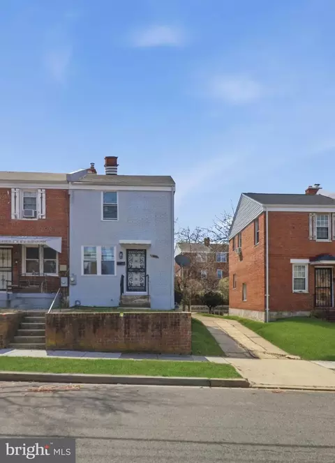 5525 Bass Pl SE, Washington, DC 20019