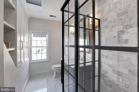 Bath - 708 I St SE, Washington, DC 20003 photo 2 of 4