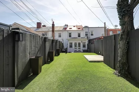 Exterior - 708 I St SE, Washington, DC 20003 photo 5 of 6