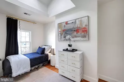 Bedroom - 708 I St SE, Washington, DC 20003 photo 3 of 7