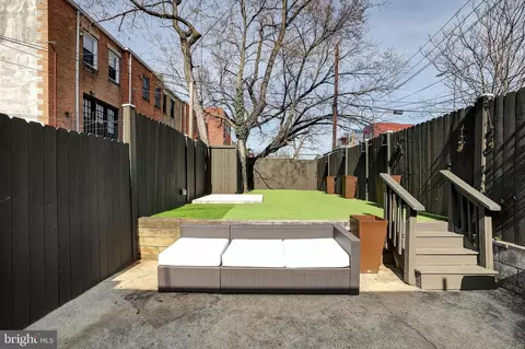 Exterior - 708 I St SE, Washington, DC 20003 photo 3 of 6