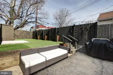Exterior - 708 I St SE, Washington, DC 20003 photo 4 of 6