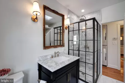 Bath - 708 I St SE, Washington, DC 20003 photo 3 of 4