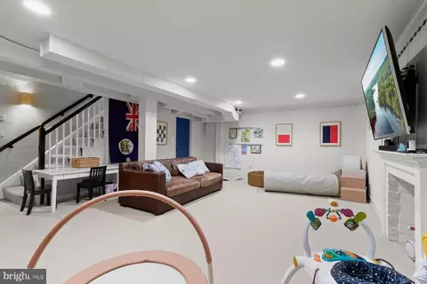 4520 Dexter St NW, Washington, DC 20007 photo 17