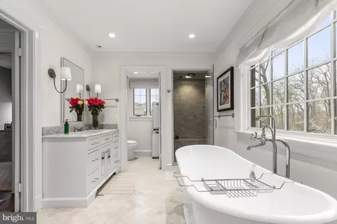 4520 Dexter St NW, Washington, DC 20007 photo 15
