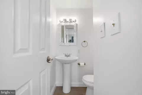 Entry Way - 1714 E Street St NE, Washington, DC 20002 photo 5 of 5