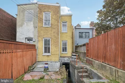 Exterior - 712 4th St SE, Washington, DC 20003 photo 2 of 2