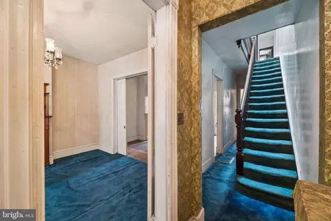 Entry Way - 712 4th St SE, Washington, DC 20003 photo 2 of 9