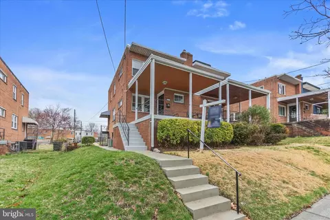 5211 11th St NE, Washington, DC 20011