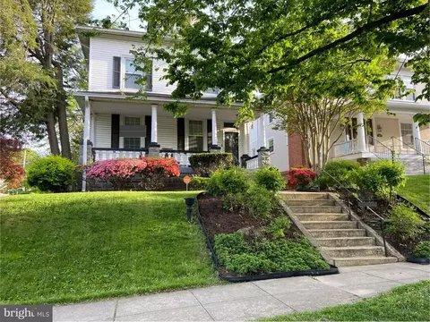 2427 Irving St NE, Washington, DC 20018