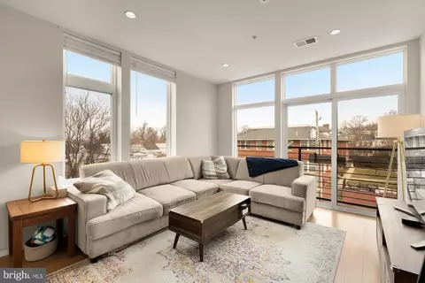 129 Varnum St NW #6, Washington, DC 20011