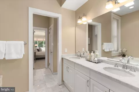 Bath - 1617 35th St NW, Washington, DC 20007 photo 2 of 4