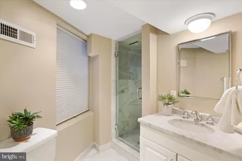 Bath - 1617 35th St NW, Washington, DC 20007 photo 4 of 4