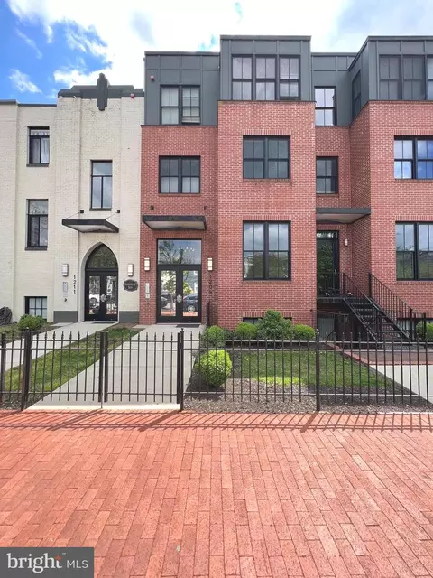 1209 G St SE #8, Washington, DC 20003