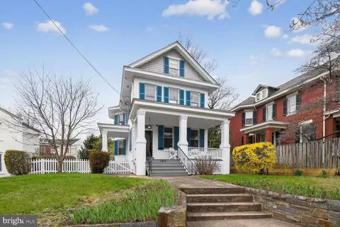 2322 37th St NW, Washington, DC 20007