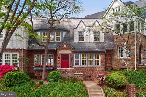 4447 Q St NW, Washington, DC 20007