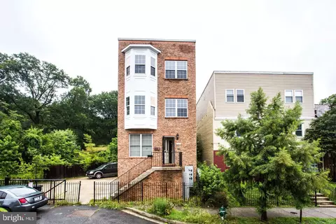 1245 18th St NE #2, Washington, DC 20002