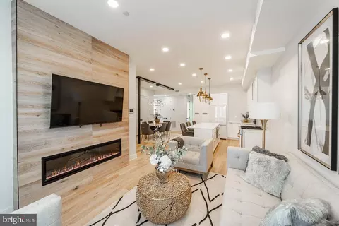 1215 Holbrook Ter NE #2, Washington, DC 20002