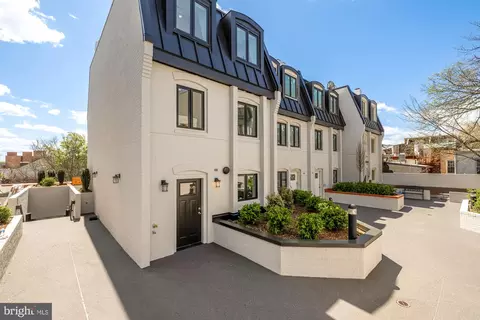 1200 Eton Ct NW #T4, Washington, DC 20007