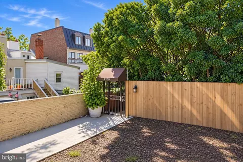 Exterior - 1236 Eton Ct NW, Washington, DC 20007 photo 3 of 9