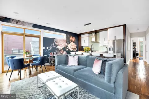 1337 K St SE #PH-3, Washington, DC 20003