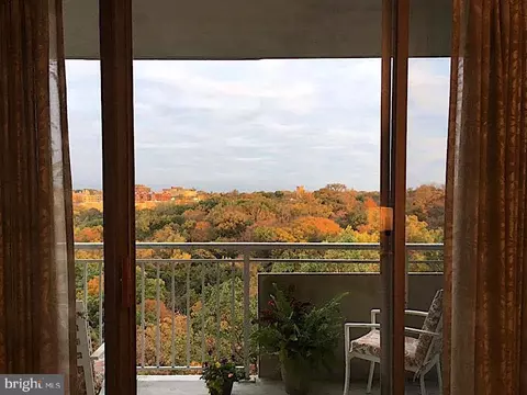 3001 Veazey Ter NW #1320, Washington, DC 20008