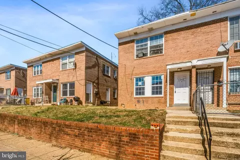 1242 Savannah Pl SE, Washington, DC 20032
