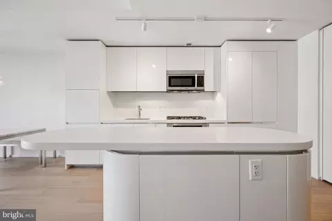 Kitchen - 925 H St NW #903, Washington, DC 20001 photo 5 of 5