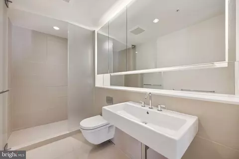 Bath - 925 H St NW #903, Washington, DC 20001 photo 1 of 2