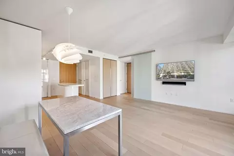 Living - 925 H St NW #903, Washington, DC 20001 photo 3 of 4