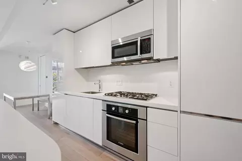 Kitchen - 925 H St NW #903, Washington, DC 20001 photo 3 of 5