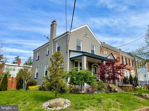 4000 10th St NE, Washington, DC 20017