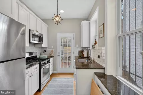 1345 28th St NW, Washington, DC 20007 photo 5
