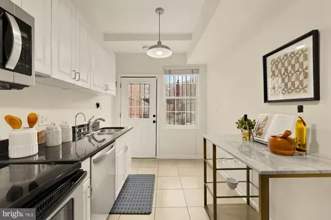 Kitchen - 909 8th St NE, Washington, DC 20002 photo 2 of 4