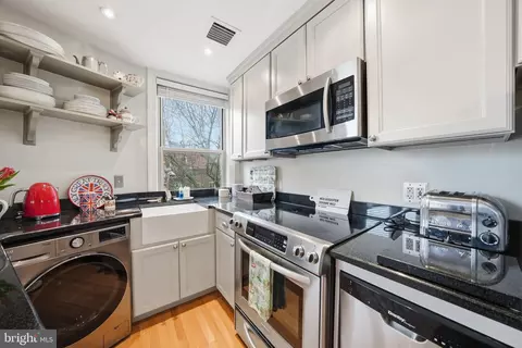 Other - 18 9th St NE #307, Washington, DC 20002 photo 5 of 14